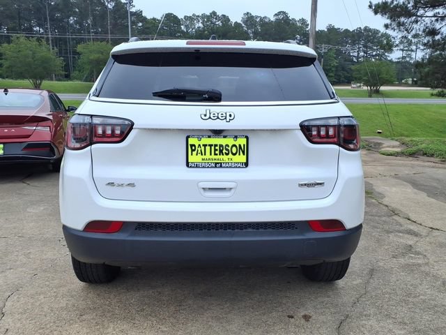 Used 2024 Jeep Compass Latitude AWD/4WD image 3