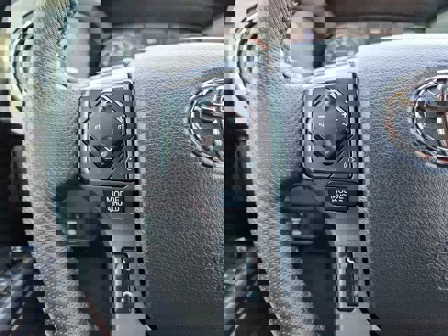 Used 2020 Toyota Tacoma TRD Sport w/ Technology Package image 24