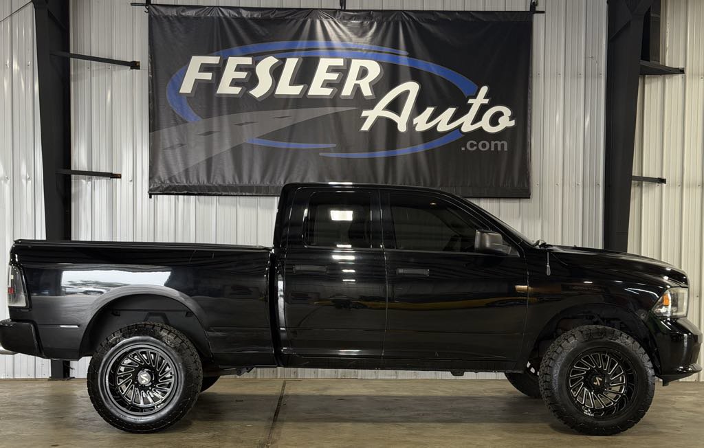Used 2014 RAM 1500 Express AWD/4WD image 1
