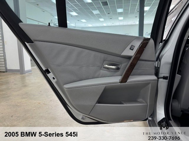 Used 2005 BMW 545i Sedan RWD image 24