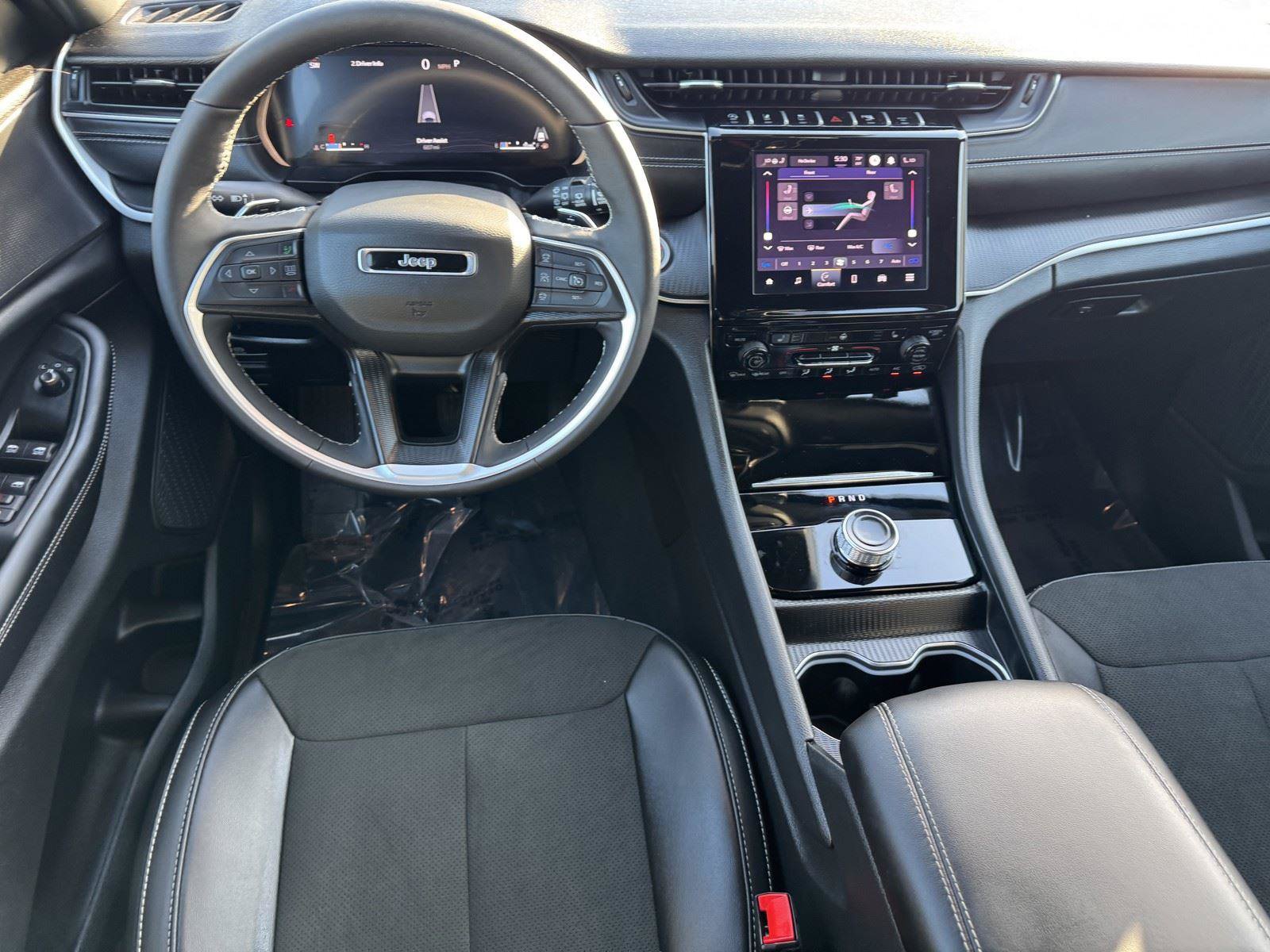 Certified 2025 Jeep Grand Cherokee L Altitude RWD image 18