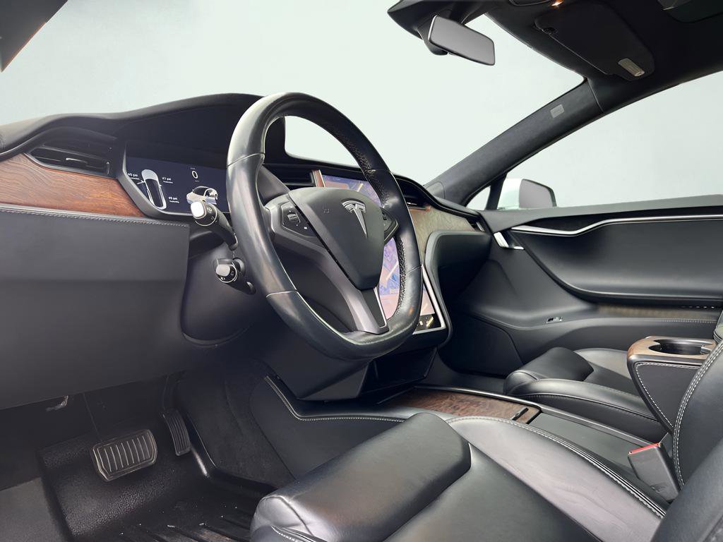 Used 2021 Tesla Model S Long Range Plus image 2
