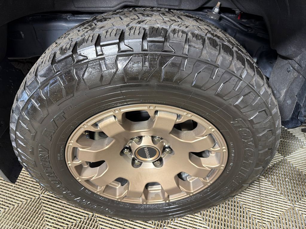 Used 2025 Toyota 4Runner Trailhunter AWD/4WD image 17