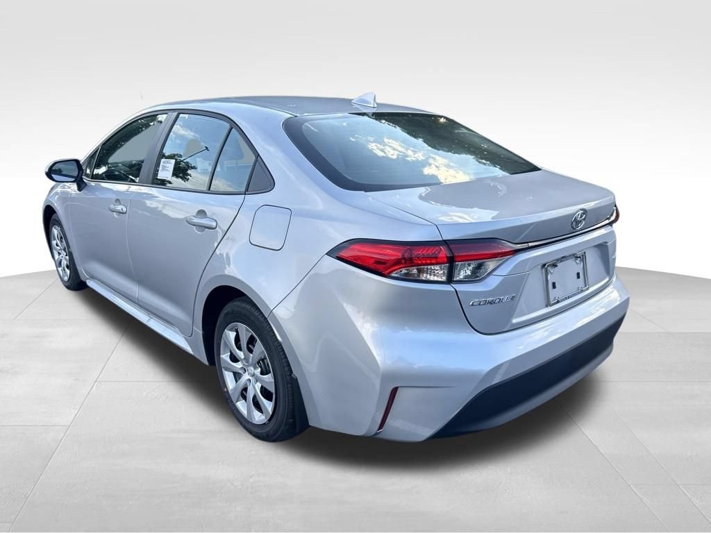 New 2026 Toyota Corolla LE FWD image 3