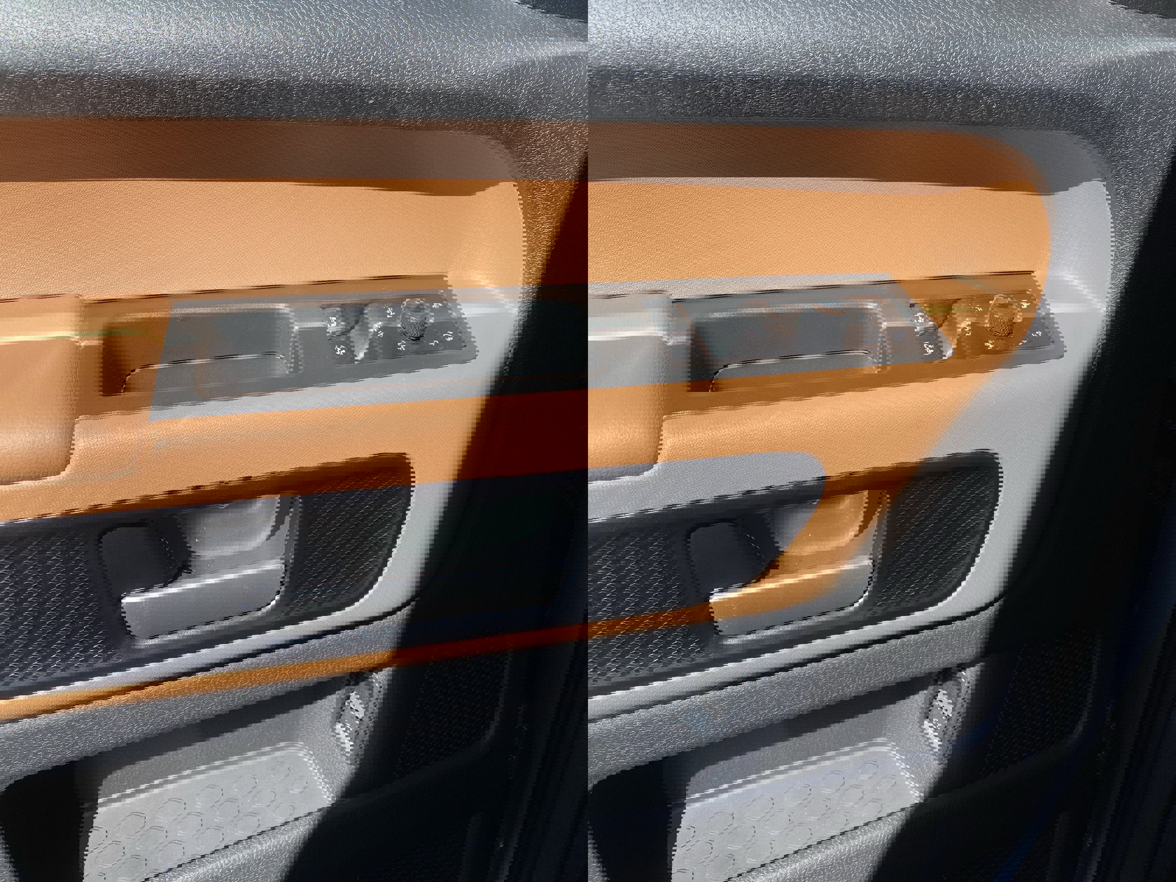 New 2025 Volkswagen ID. Buzz Pro S image 14