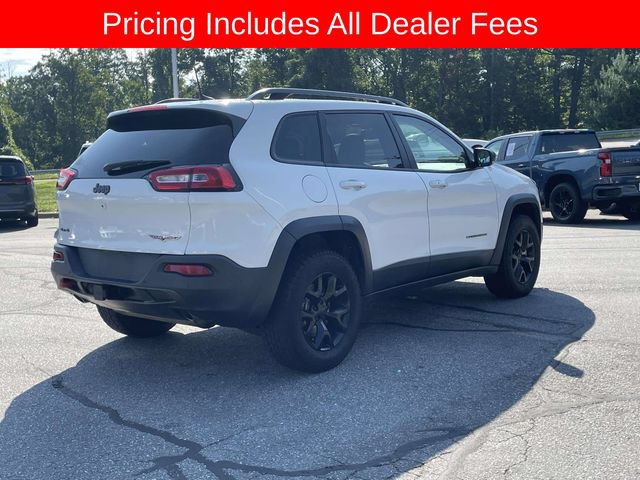 Used 2017 Jeep Cherokee Trailhawk AWD/4WD image 5