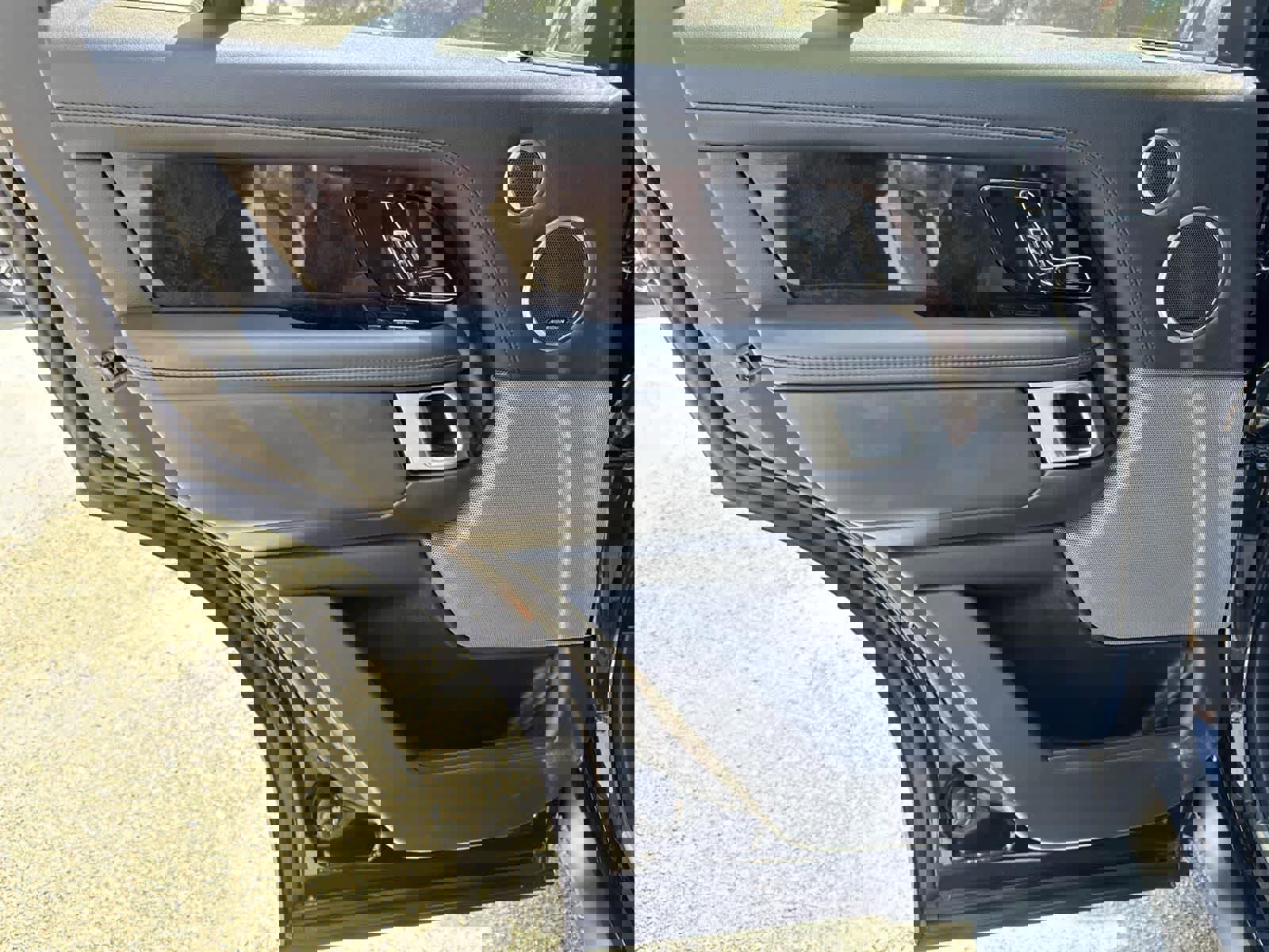 Used 2022 Land Rover Range Rover Westminster Edition image 26