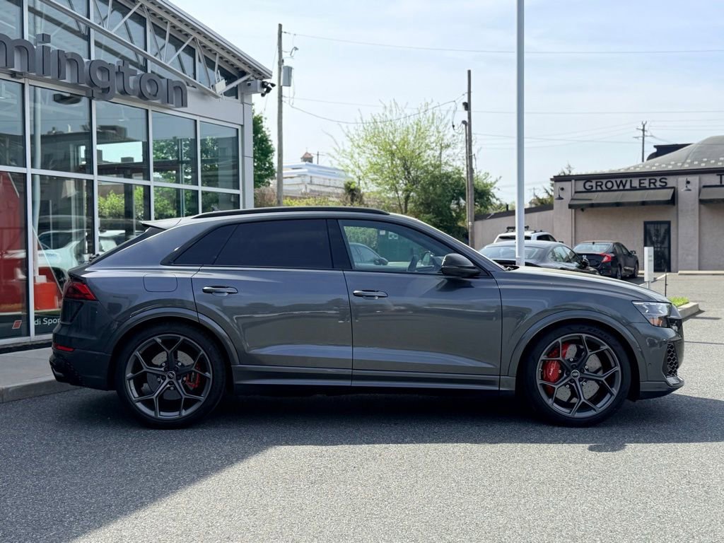 Used 2025 Audi RS Q8 performance AWD/4WD image 8