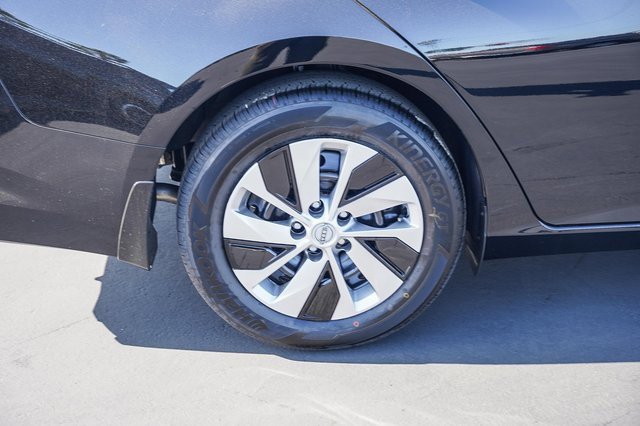 New 2025 Nissan Altima 2.5 S image 9