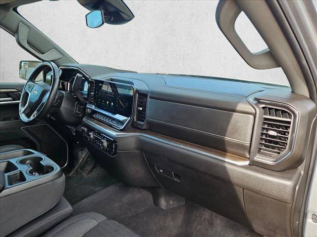 Used 2025 Chevrolet Silverado 1500 LT AWD/4WD image 21