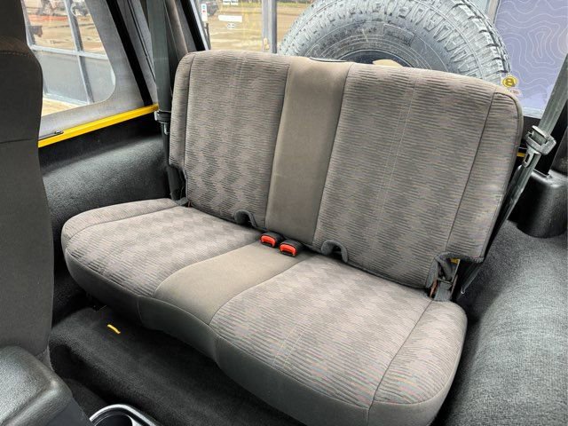 Used 2004 Jeep Wrangler Rubicon w/ Dual Top Group image 26