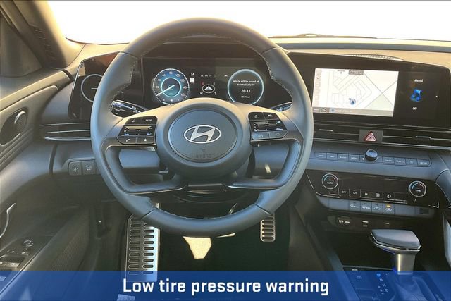 New 2025 Hyundai Elantra SEL image 14