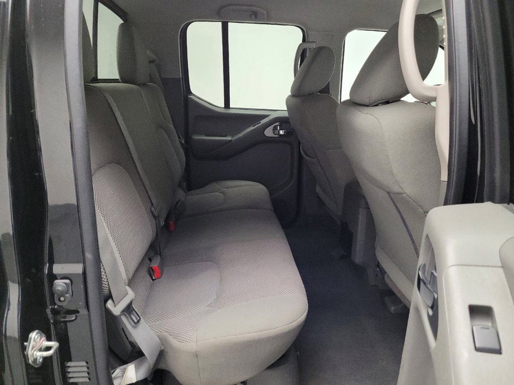 Used 2020 Nissan Frontier SV image 19