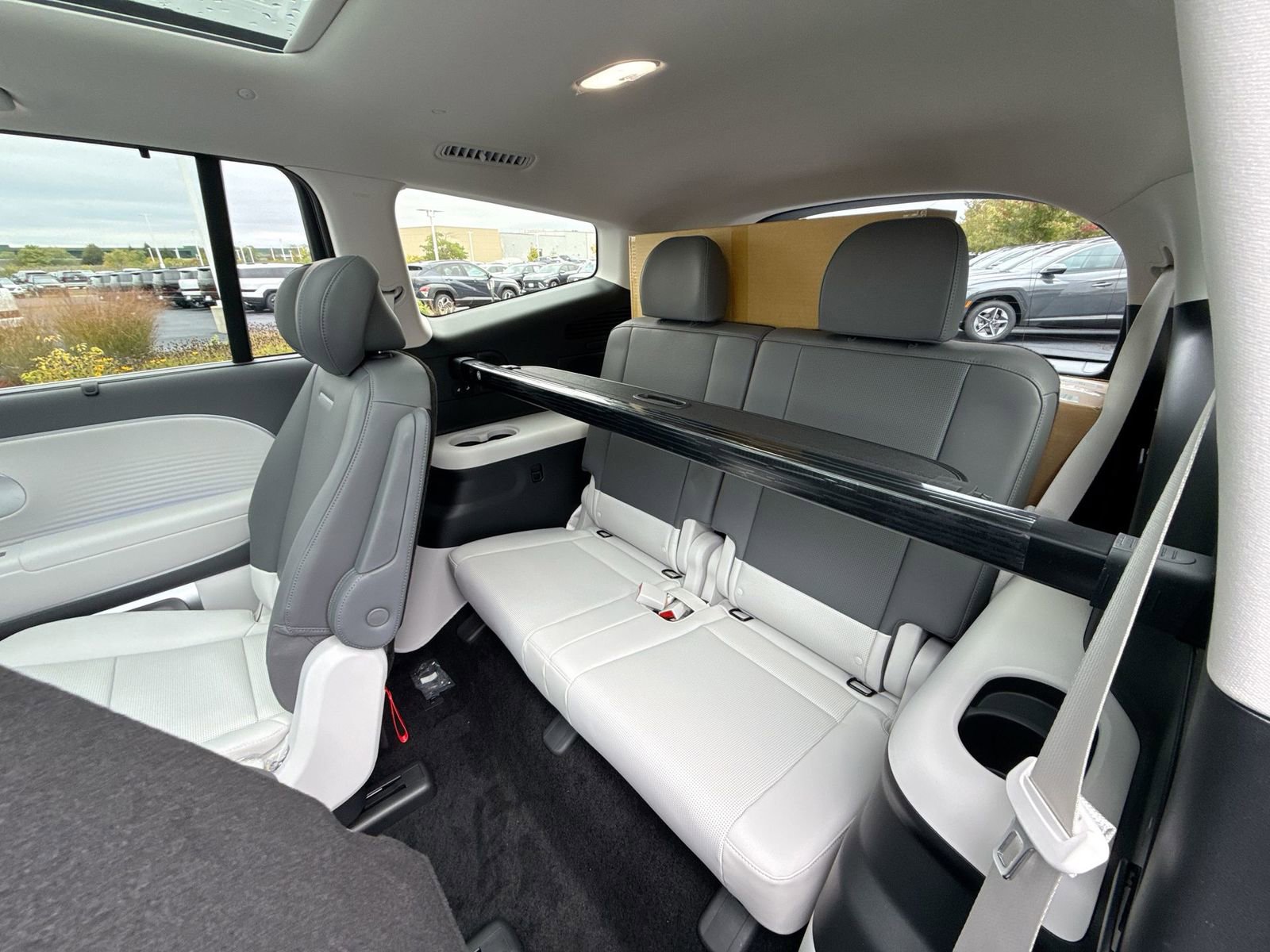 New 2026 Hyundai Ioniq 9 Limited image 26