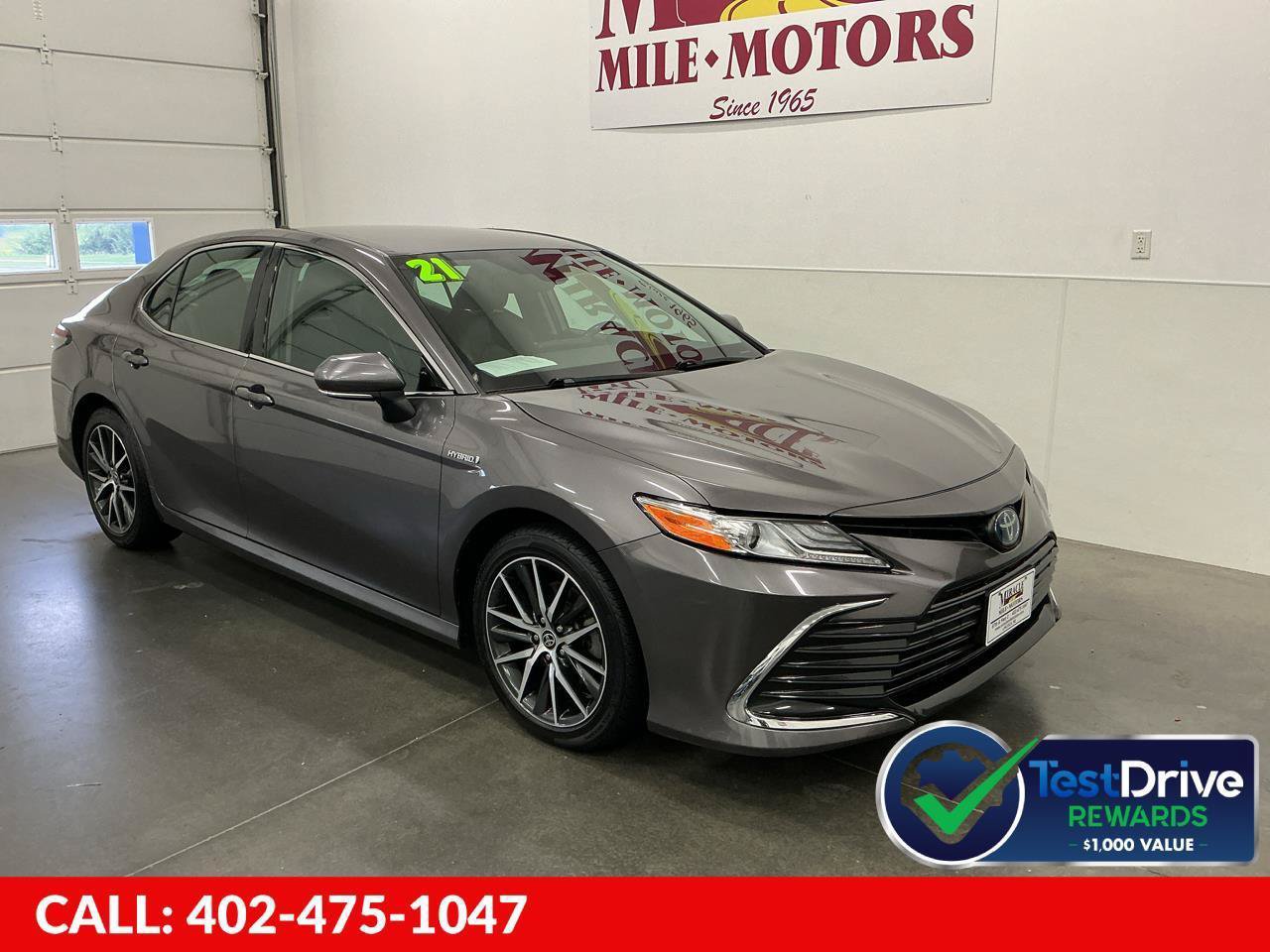 Used 2021 Toyota Camry XLE FWD image 1