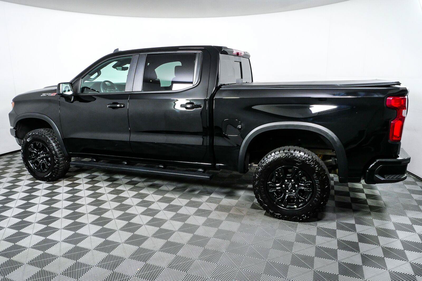 Used 2022 Chevrolet Silverado 1500 ZR2 w/ Technology Package AWD/4WD image 29