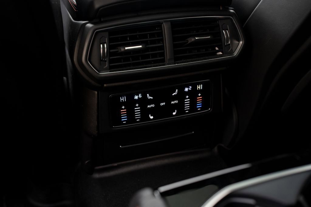 Used 2019 Lamborghini Urus image 36