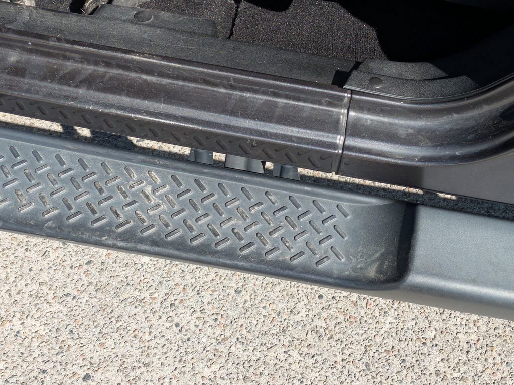 Used 2017 Jeep Wrangler Unlimited Sahara w/ Connectivity Group image 13