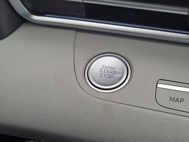 Used 2026 Hyundai Elantra Limited image 8