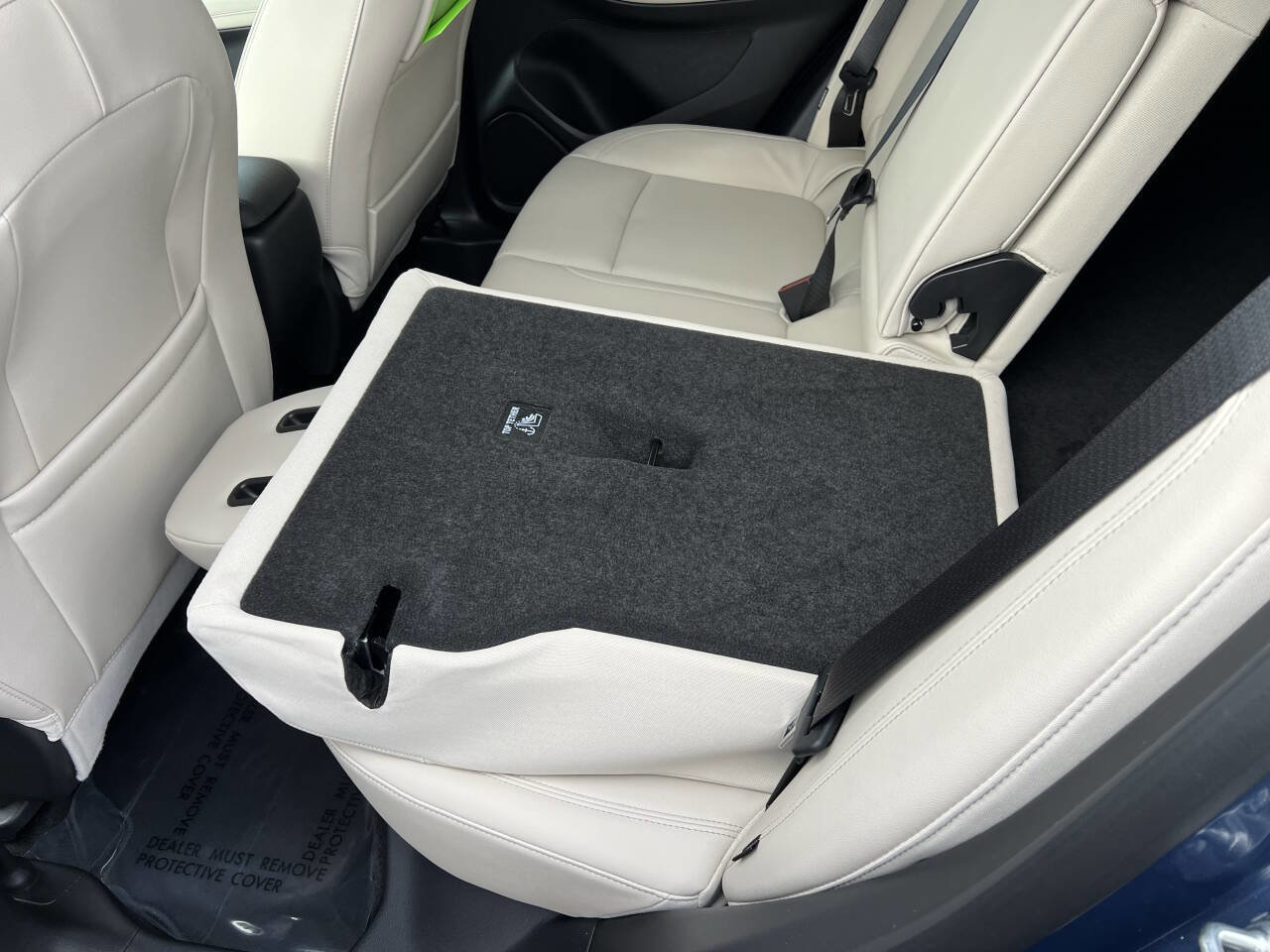 Used 2025 Buick Encore GX Sport Touring w/ Advanced Technology Package image 24