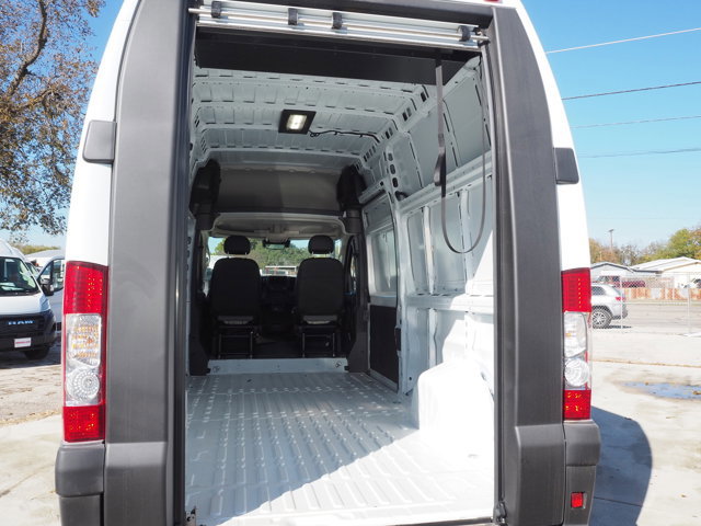 New 2025 RAM ProMaster 3500 w/ Roll-Up Rear Door Package image 10