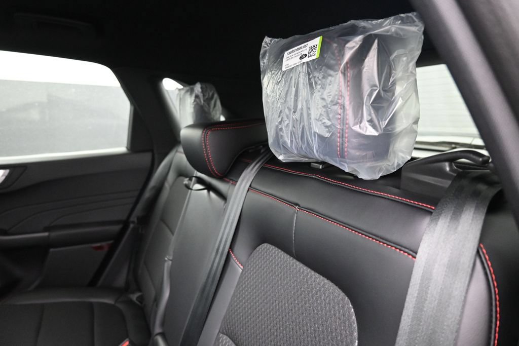 New 2026 Ford Escape ST-Line w/ Tech Pack #1 AWD/4WD image 22
