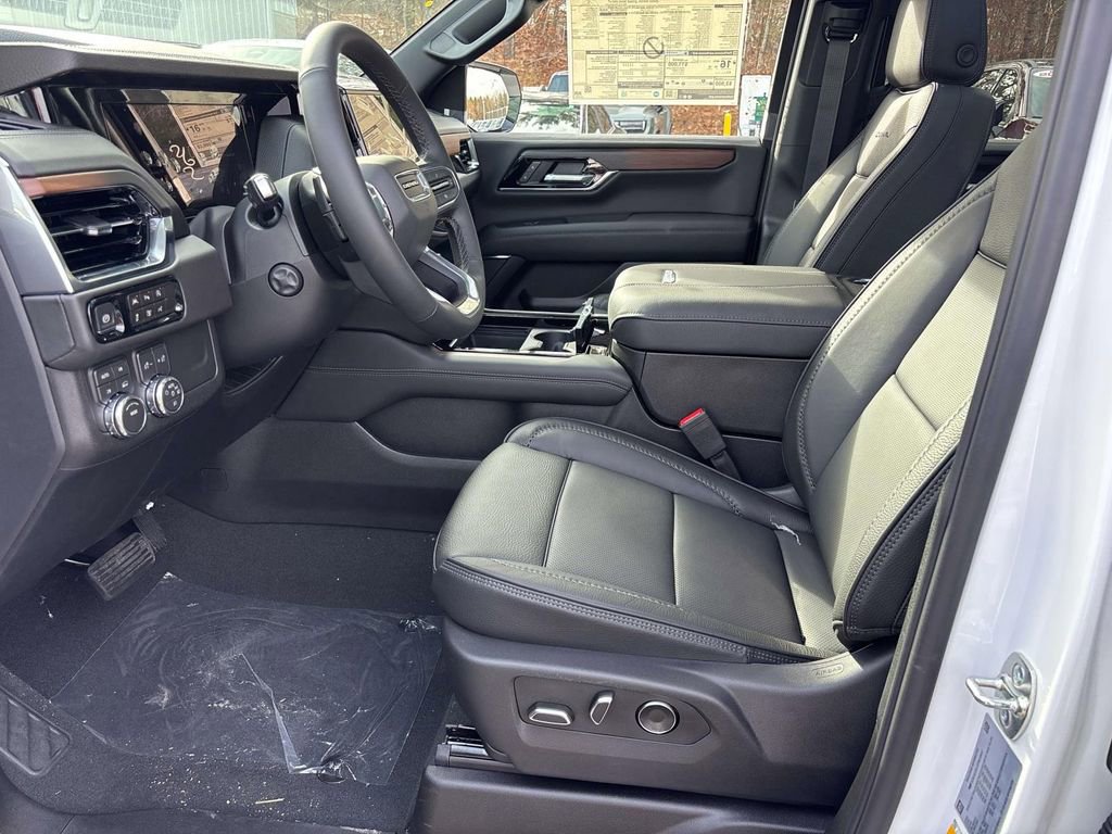 New 2026 GMC Yukon XL Denali w/ Sun & Power Step Package image 10