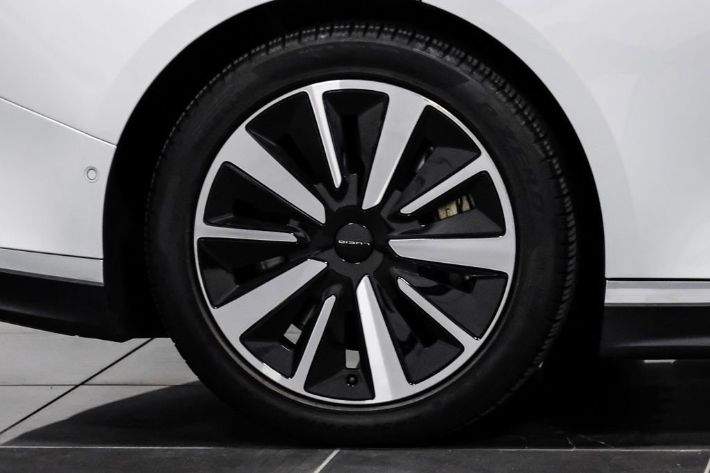 Used 2022 Lucid Air Grand Touring image 49