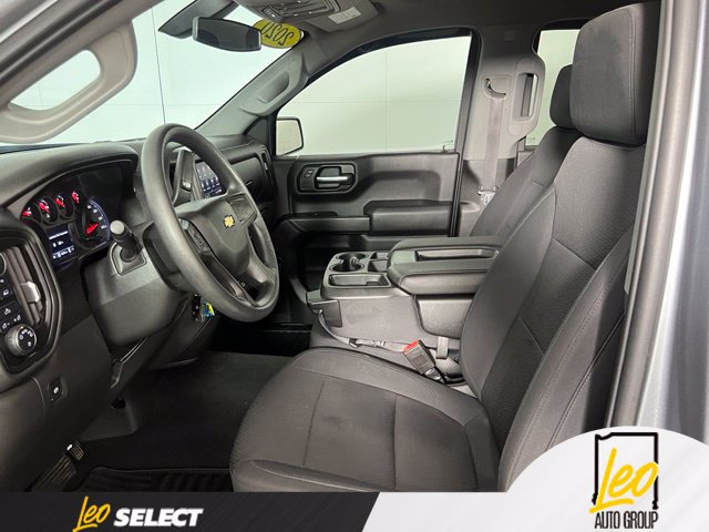 Used 2020 Chevrolet Silverado 1500 Custom w/ Custom Value Package AWD/4WD image 9