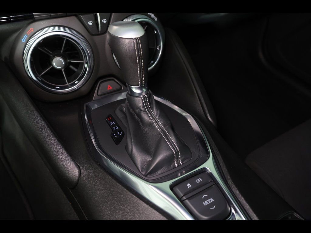 Used 2022 Chevrolet Camaro LT w/ RS Package image 28