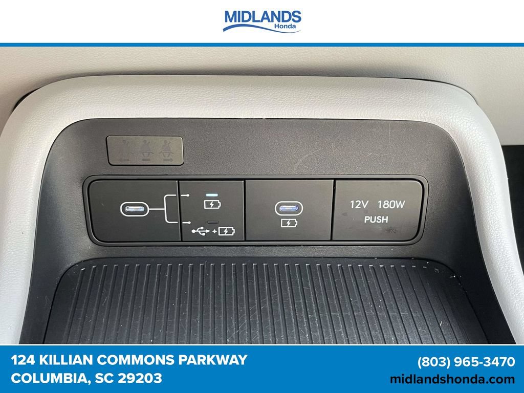 Used 2025 Hyundai Kona SEL FWD image 28
