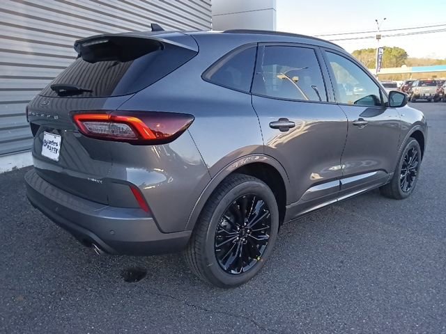 New 2026 Ford Escape ST-Line Elite w/ Equipment Group 501A image 3