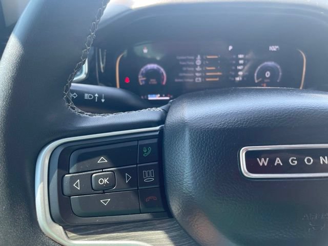 Used 2022 Jeep Wagoneer Series III w/ Flexible Seating Group AWD/4WD image 30