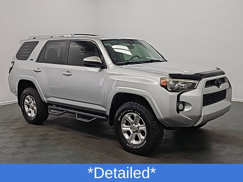 Used 2015 Toyota 4Runner SR5 RWD image 2