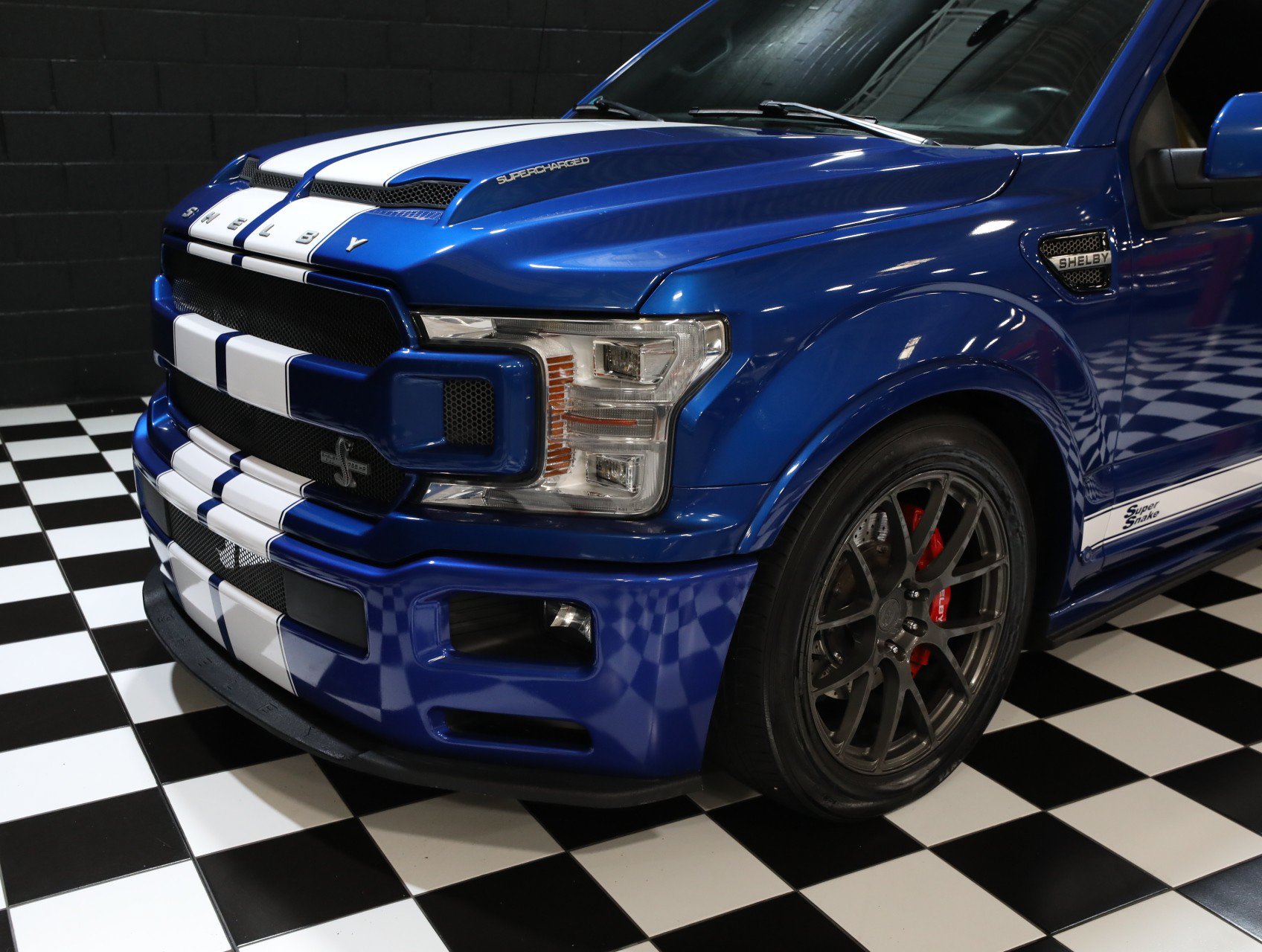 Used 2018 Ford F150 Lariat w/ Equipment Group 502A Luxury AWD/4WD image 7