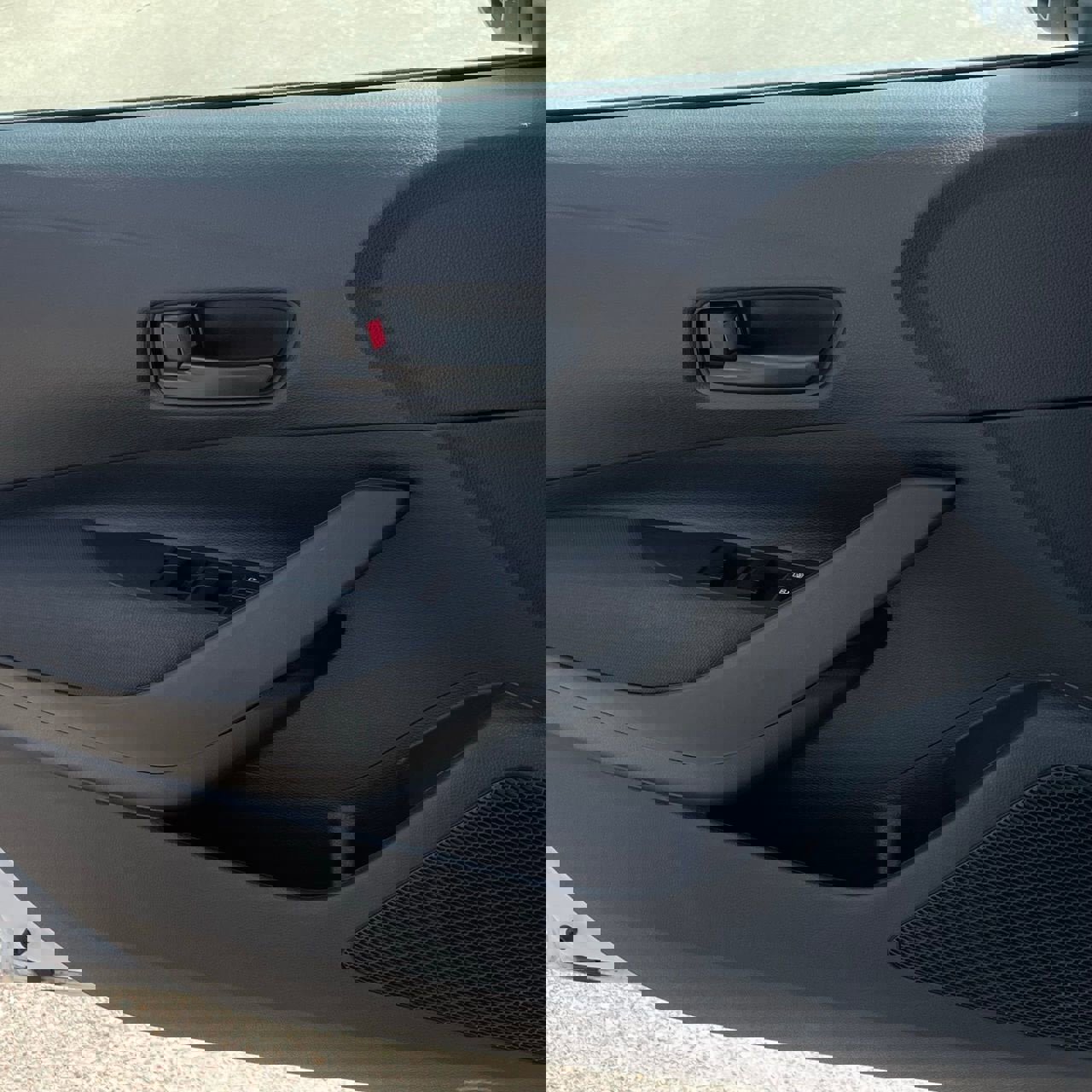 Used 2024 Toyota Corolla LE image 20