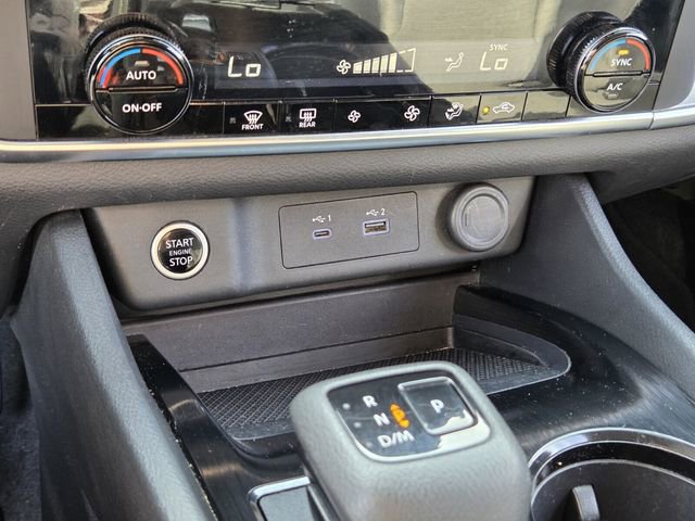 Used 2023 Nissan Rogue SV FWD image 19