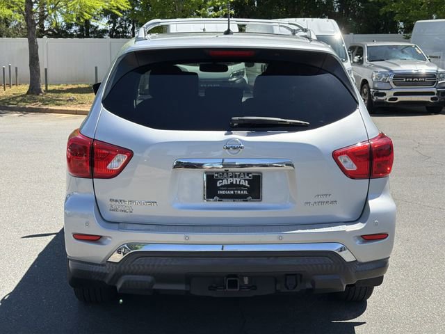 Used 2018 Nissan Pathfinder Platinum AWD/4WD image 12