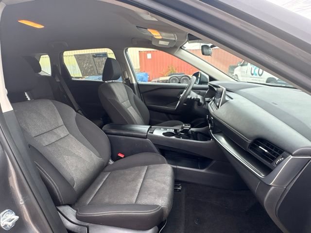 Used 2024 Nissan Rogue SV FWD image 13