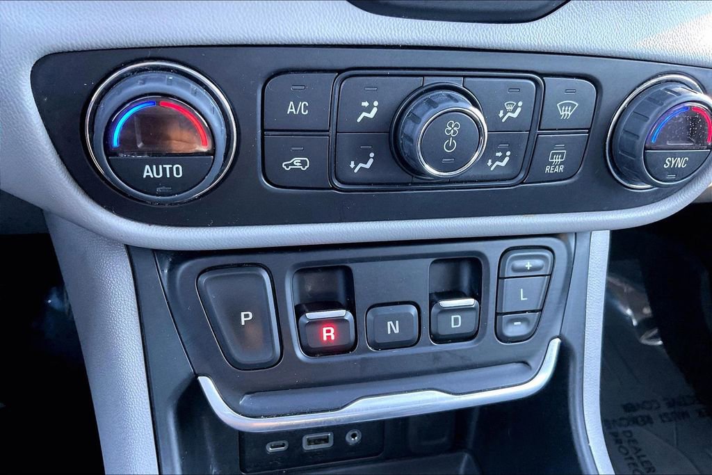 Used 2021 GMC Terrain SLT FWD image 30