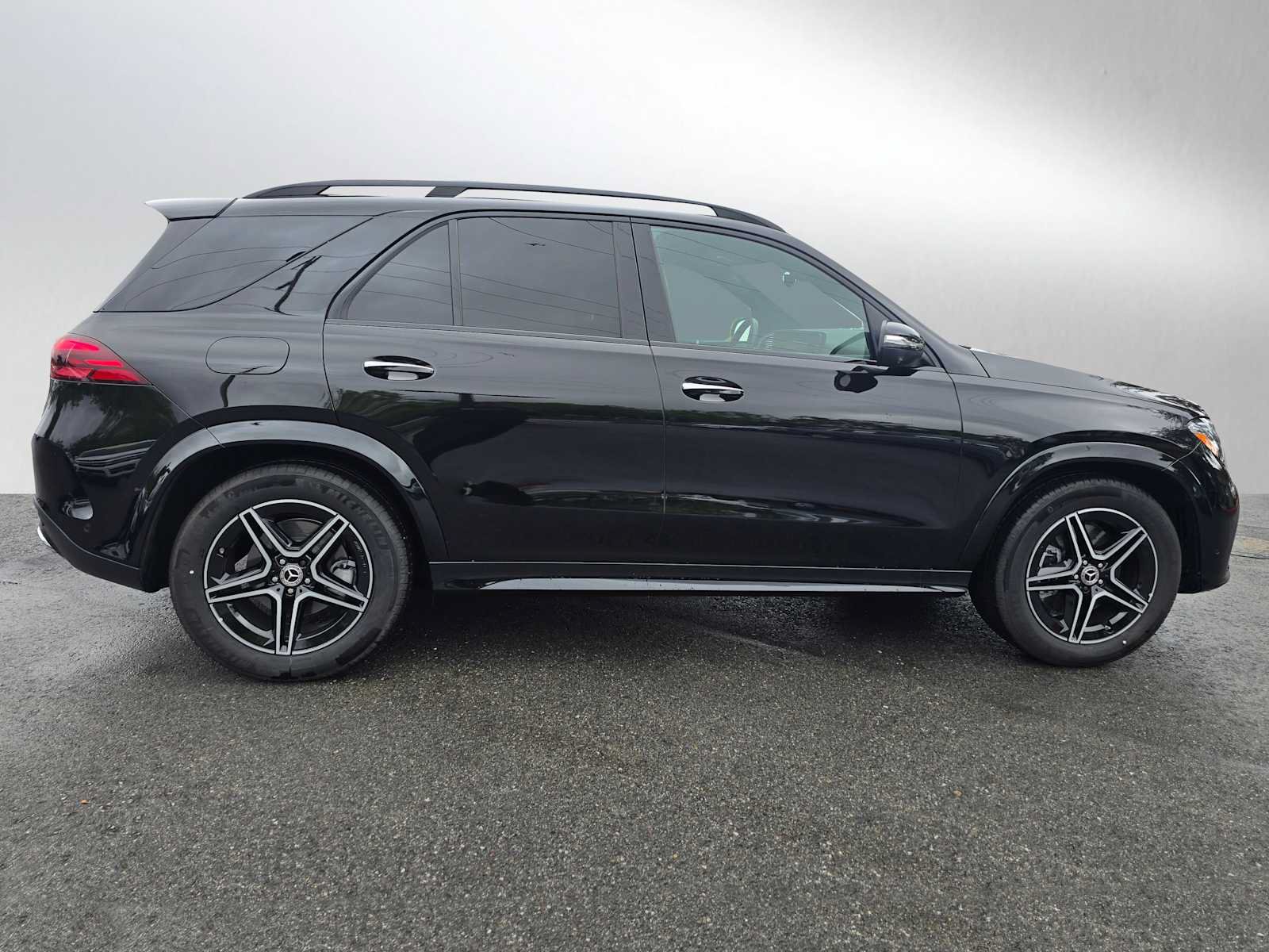Used 2026 Mercedes-Benz GLE 350 4MATIC image 2