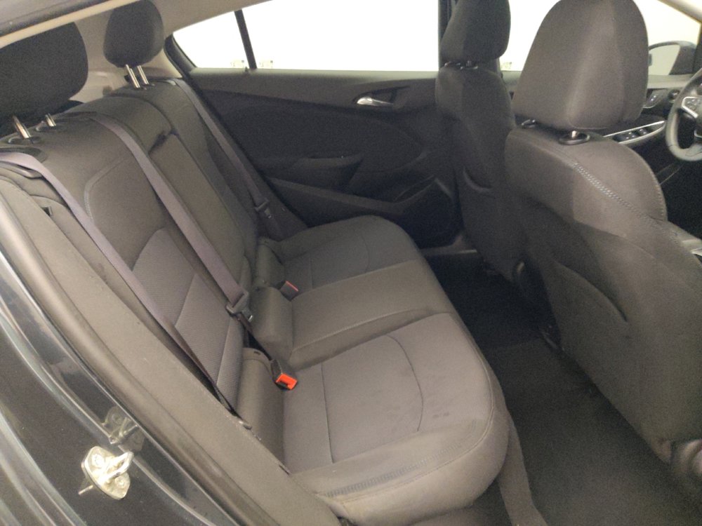 Used 2017 Chevrolet Cruze LT w/ Convenience Package image 19