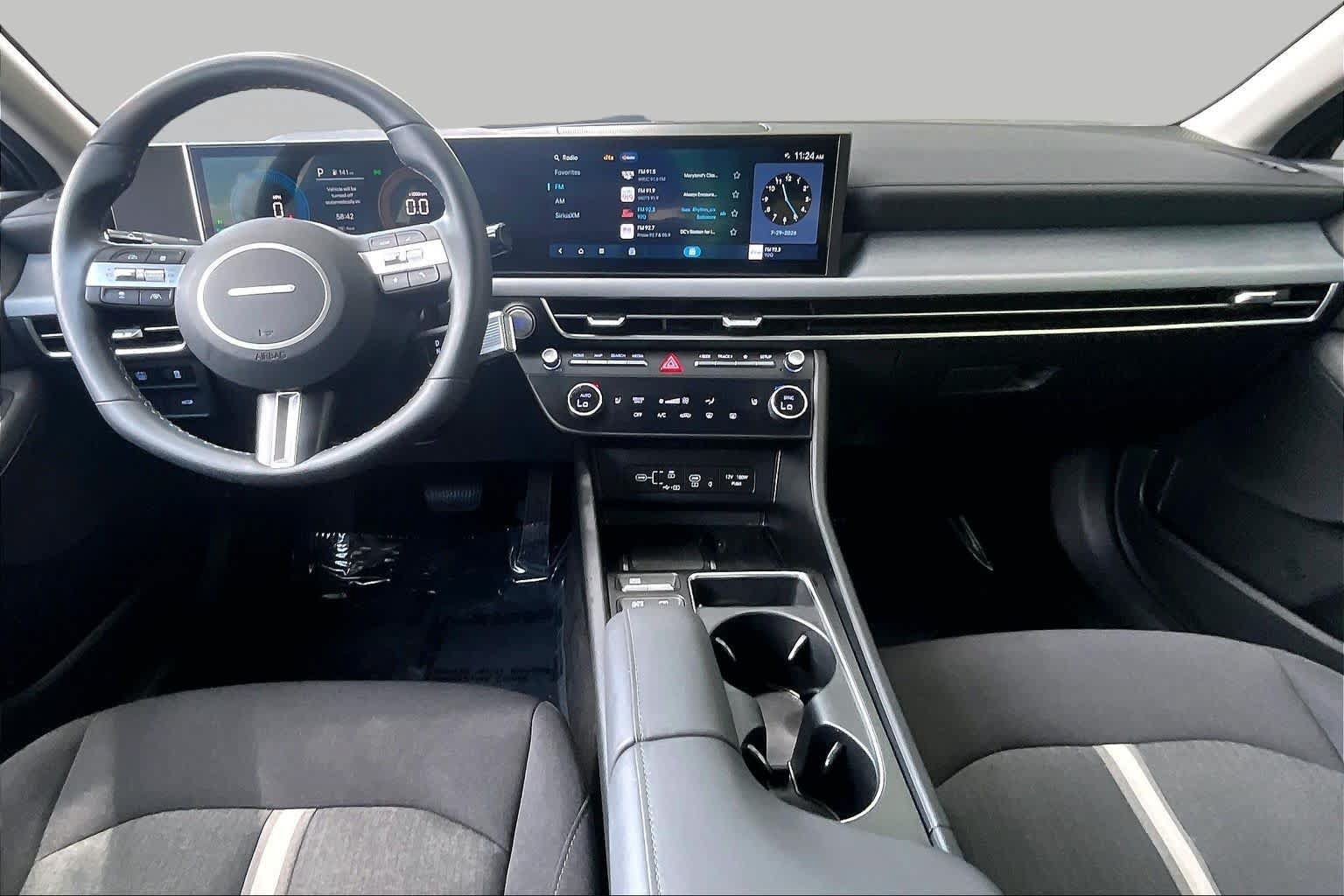 Used 2026 Hyundai Sonata SEL FWD image 16