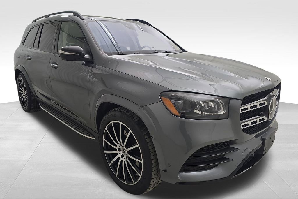 Used 2023 Mercedes-Benz GLS 450 4MATIC w/ AMG Line Exterior image 2