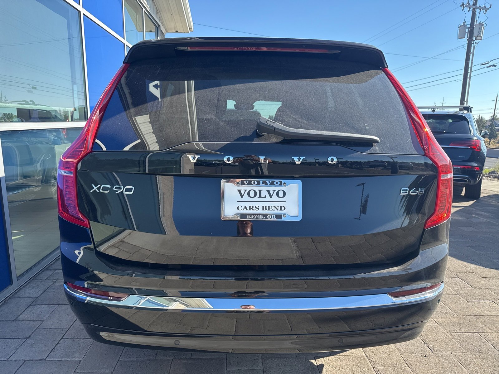 Used 2025 Volvo XC90 B6 Plus image 5