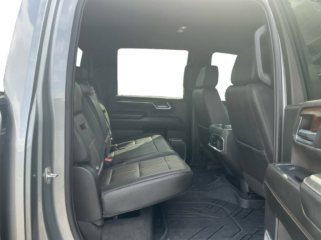 Used 2024 Chevrolet Silverado 2500 High Country w/ High Country Premium Package AWD/4WD image 23