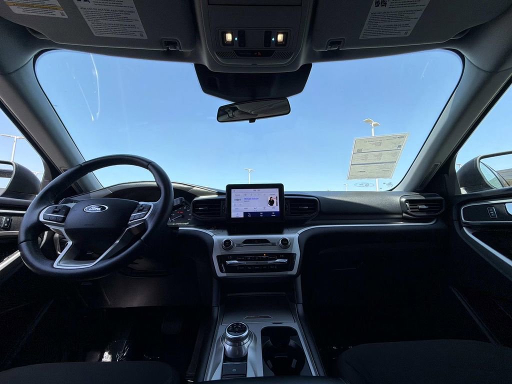 Used 2021 Ford Explorer XLT RWD image 17