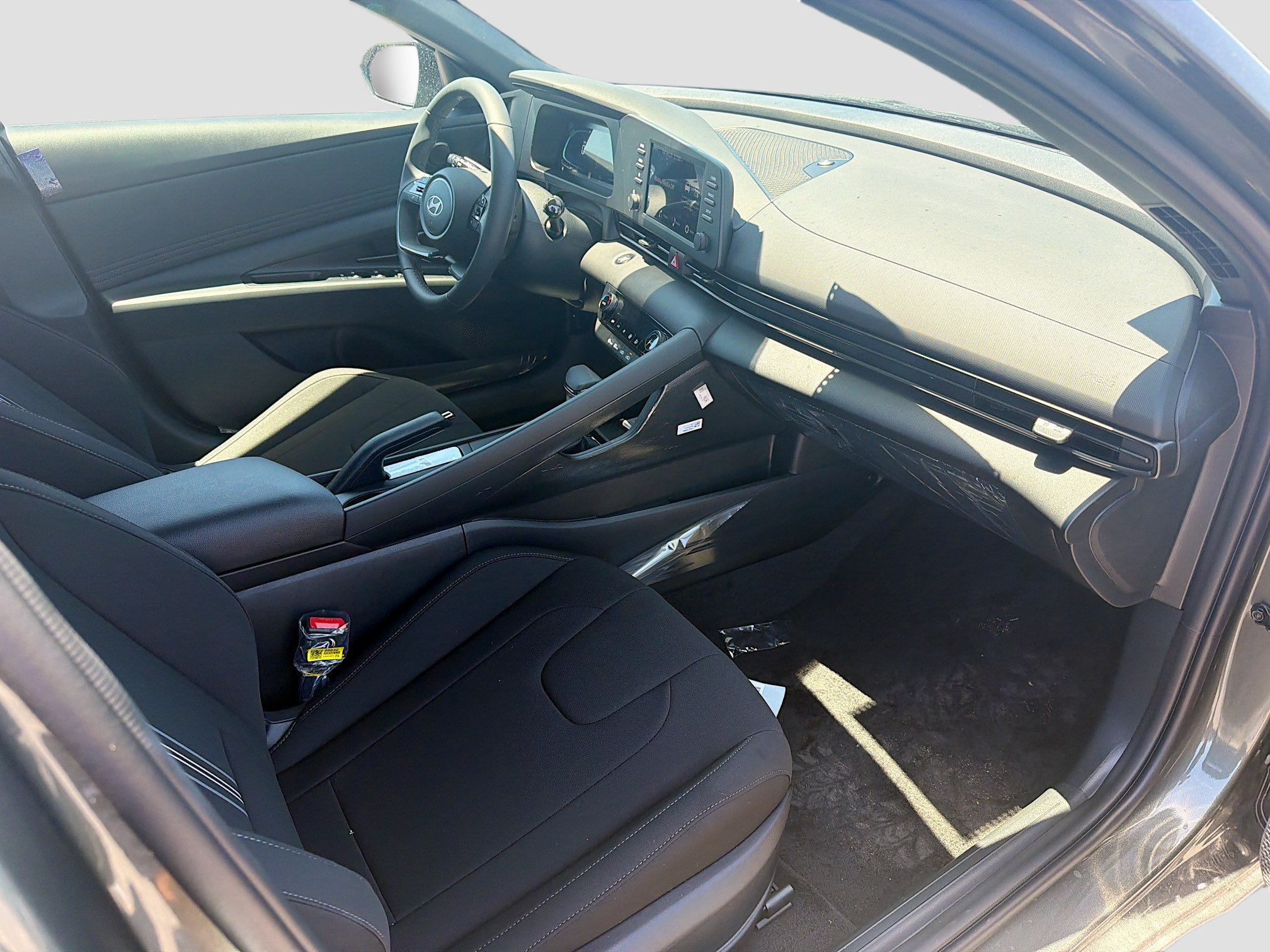 New 2026 Hyundai Elantra Sport FWD image 21