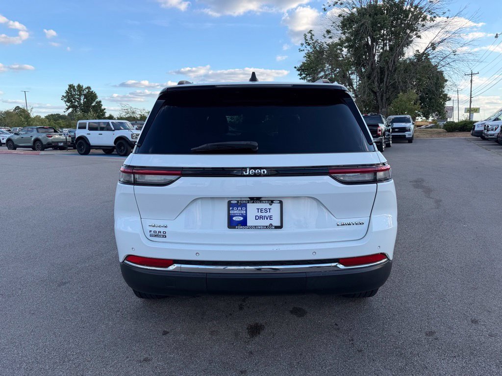 Used 2022 Jeep Grand Cherokee Limited AWD/4WD image 7