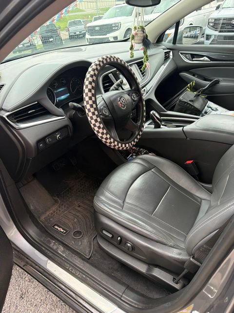 Used 2019 Buick Enclave Essence FWD image 4